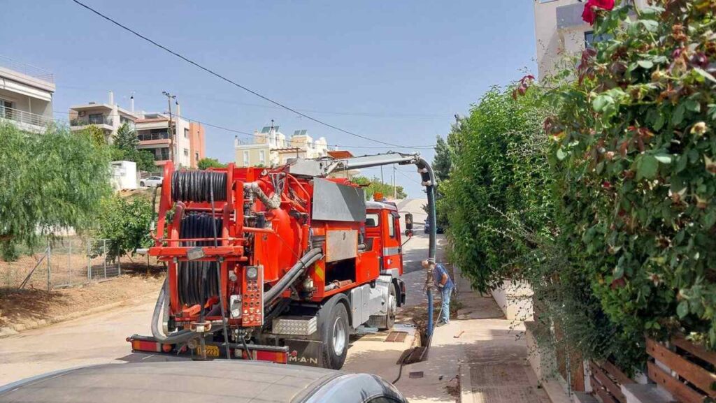 Καθαρισμός φρεατίου αποχέτευσης